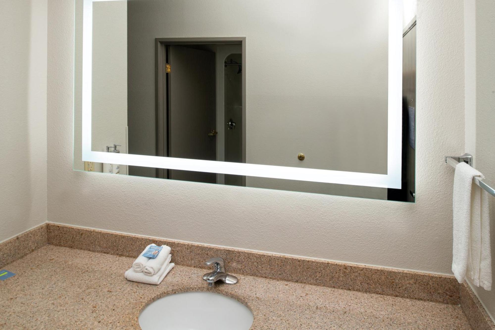 Holiday Inn Express Hotel & Suites Farmington By Ihg Ngoại thất bức ảnh