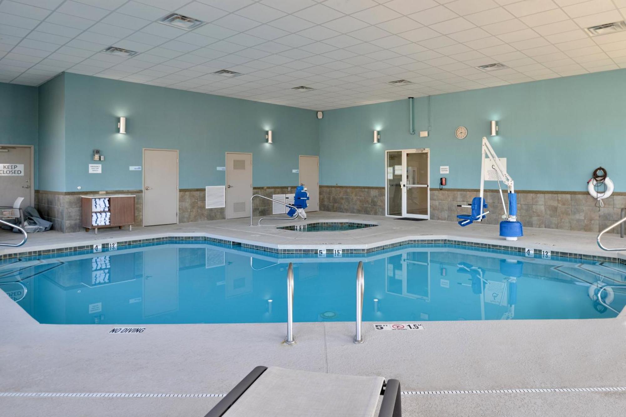 Holiday Inn Express Hotel & Suites Farmington By Ihg Ngoại thất bức ảnh