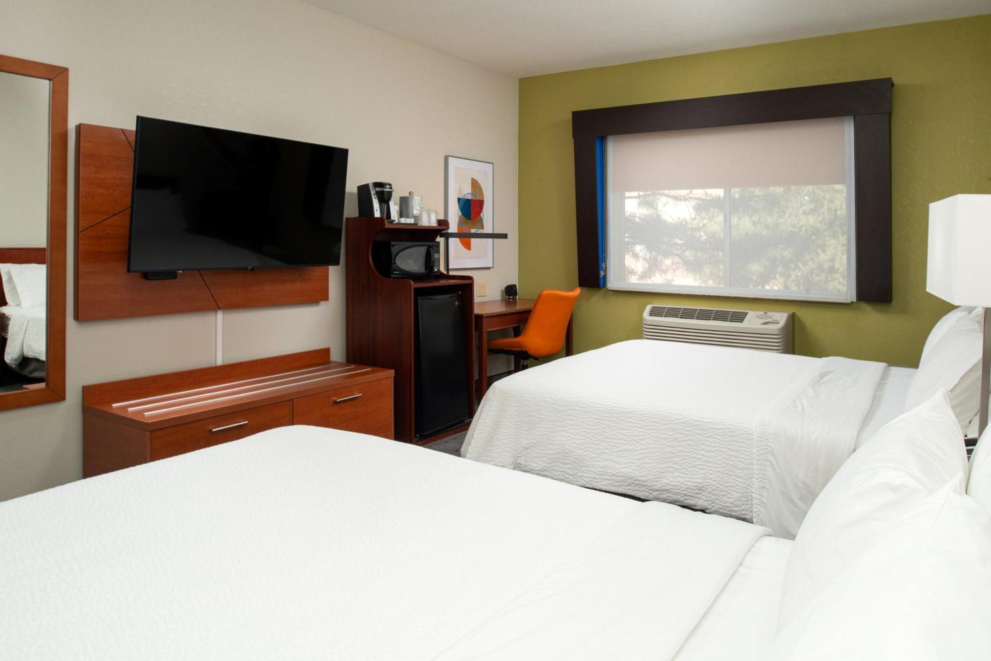 Holiday Inn Express Hotel & Suites Farmington By Ihg Ngoại thất bức ảnh