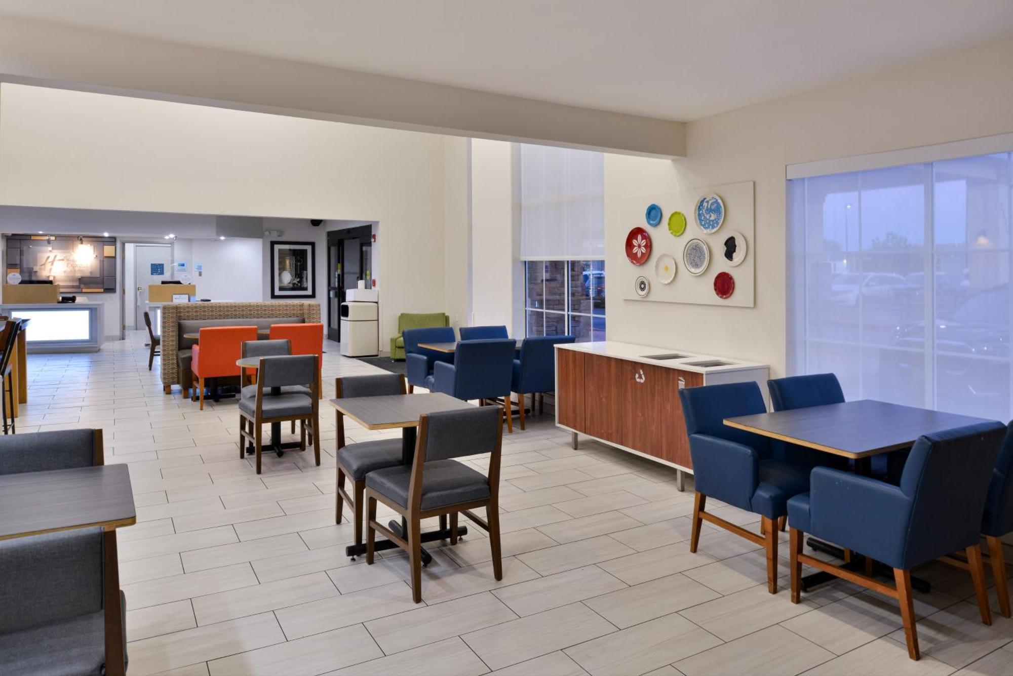 Holiday Inn Express Hotel & Suites Farmington By Ihg Ngoại thất bức ảnh