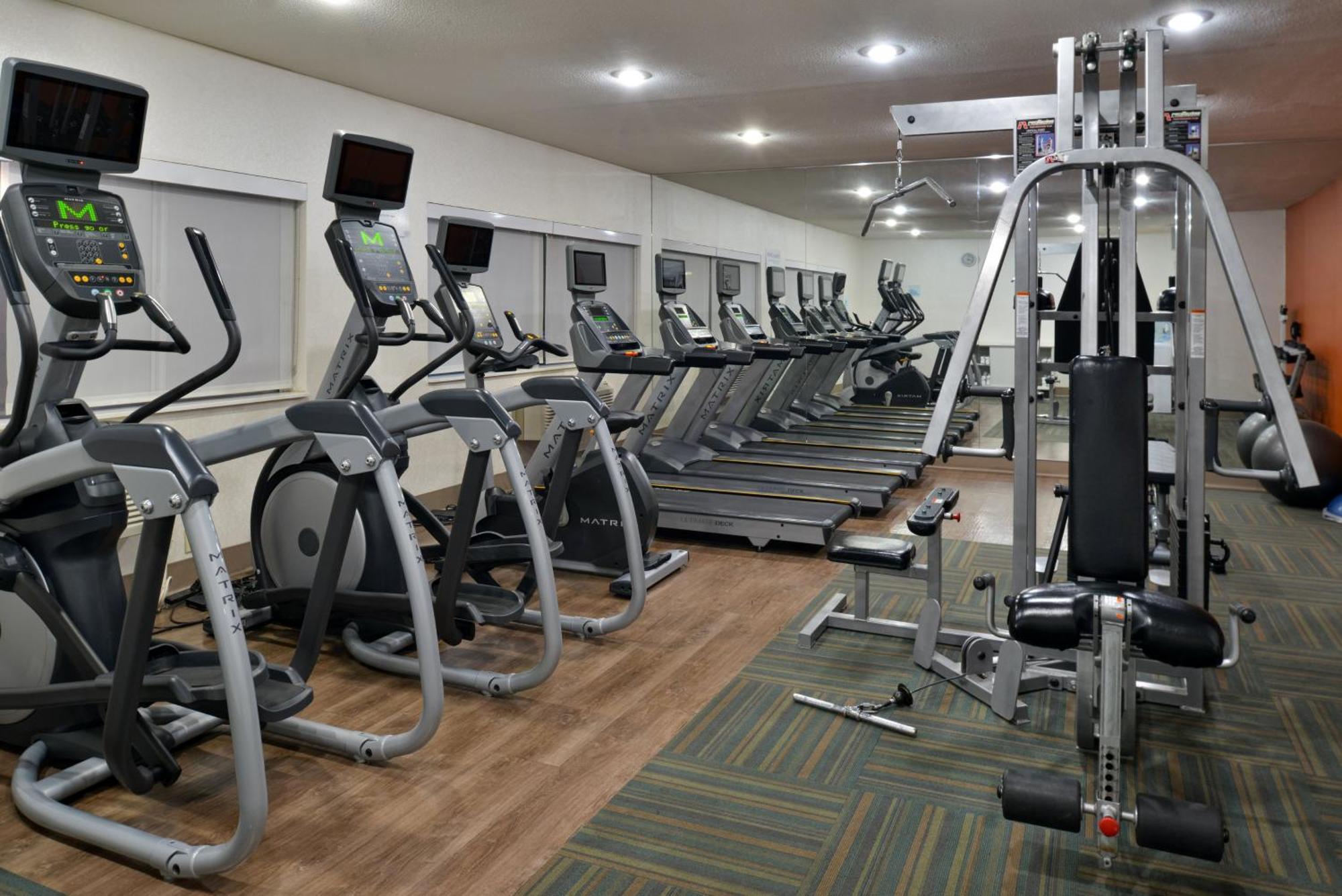 Holiday Inn Express Hotel & Suites Farmington By Ihg Ngoại thất bức ảnh