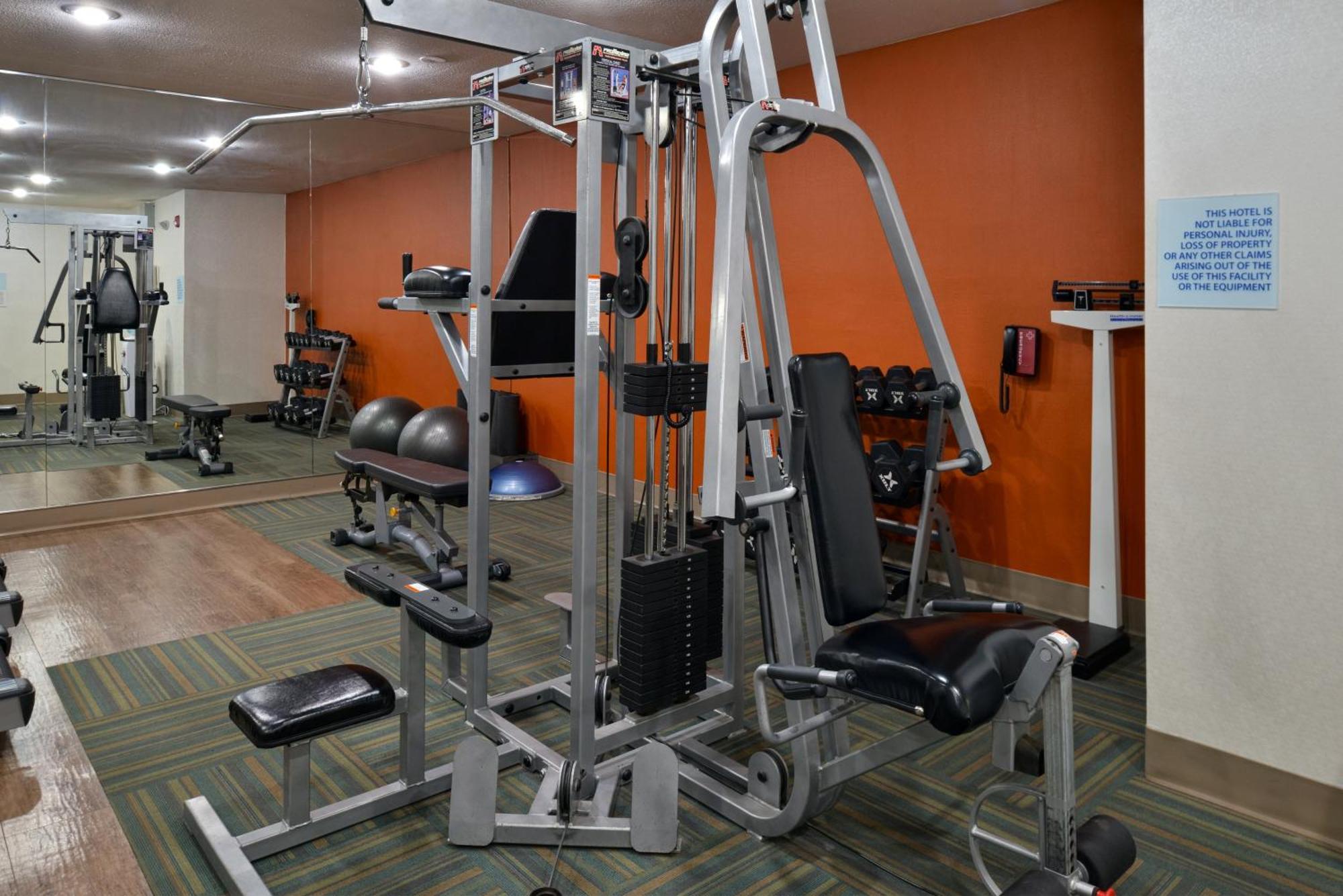 Holiday Inn Express Hotel & Suites Farmington By Ihg Ngoại thất bức ảnh